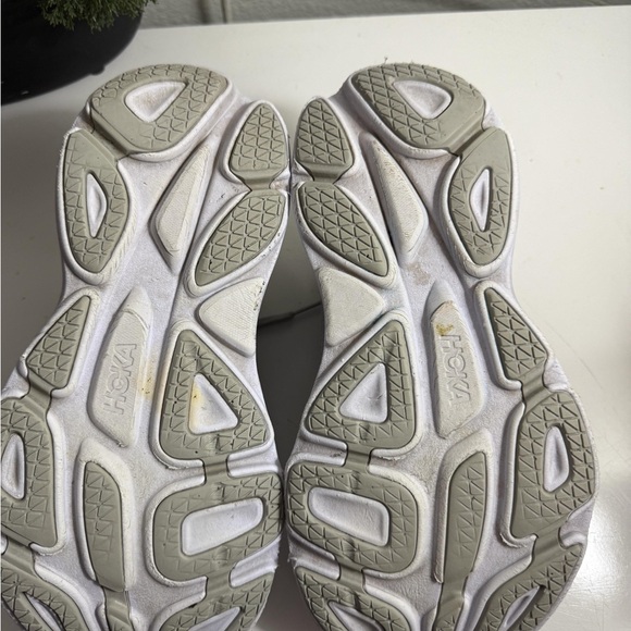 Hoka One One Women's Gray and Orange Athletic Shoes bondi 8 - Picture 2 of 5